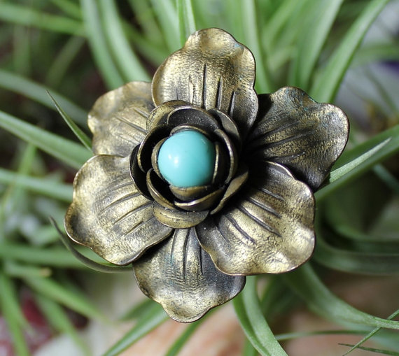 Vintage bronze brooch from Mississippi Gypsy.